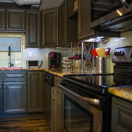 Castle Marne Bed & Breakfast Денвер Экстерьер фото